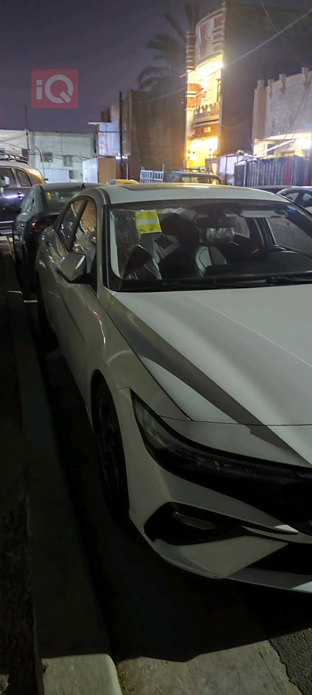 Hyundai Elantra